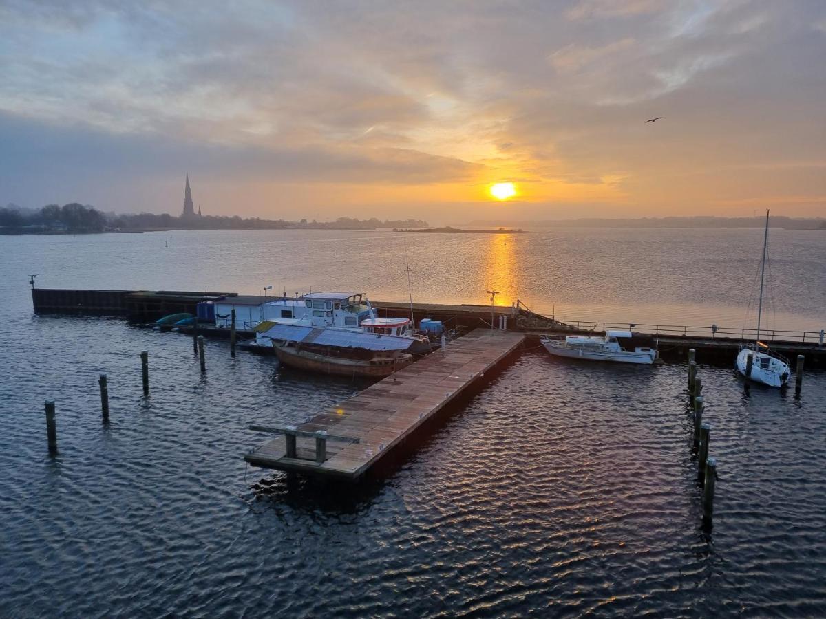 Ferienwohnung Schleiloge Mit Panoramablick Auf Die Schlei Schleswig Esterno foto