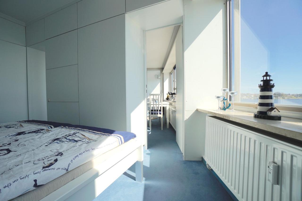 Ferienwohnung Schleiloge Mit Panoramablick Auf Die Schlei Schleswig Esterno foto